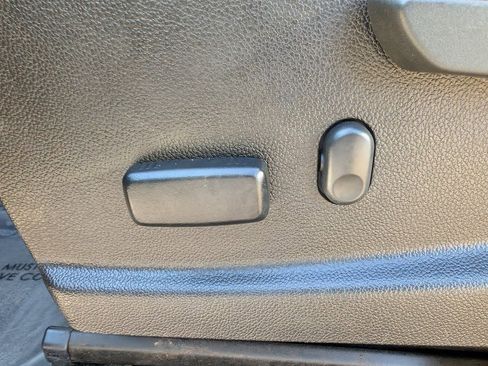 Used 2017 Chevrolet Colorado Z71 image 15