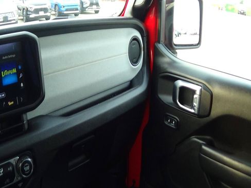 Certified 2025 Jeep Wrangler Unlimited Sport AWD/4WD image 26