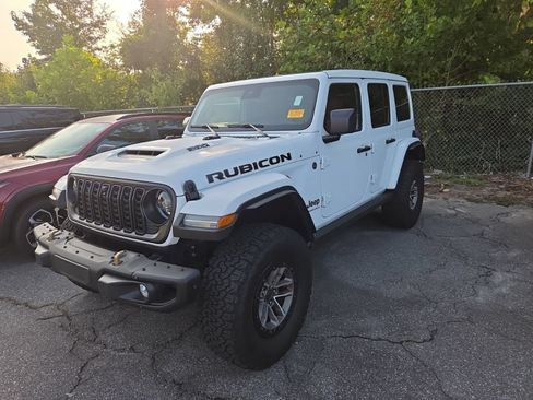 Used 2024 Jeep Wrangler Unlimited Rubicon 392 AWD/4WD image 4
