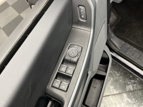 Used 2022 Ford F150 XLT image 7