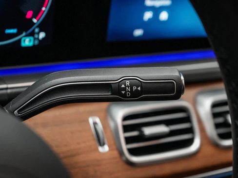 Certified 2025 Mercedes-Benz GLE 450 4MATIC image 20