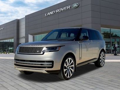 New 2025 Land Rover Range Rover SE
