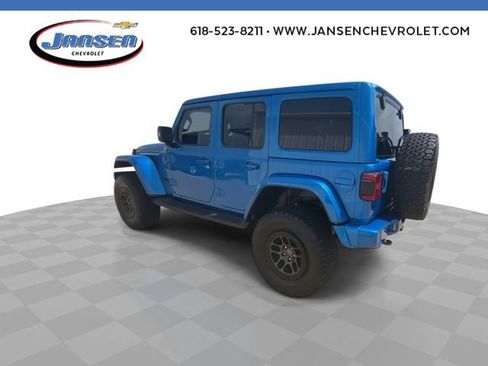 Used 2022 Jeep Wrangler Unlimited Sahara AWD/4WD image 6