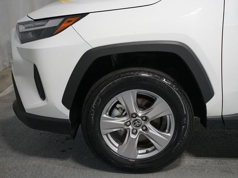 Certified 2025 Toyota RAV4 XLE AWD/4WD image 5