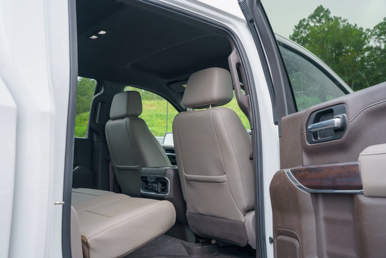 Used 2020 GMC Sierra 1500 SLT w/ SLT Premium Plus Package AWD/4WD image 18