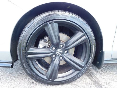Used 2023 Honda Accord Sport image 10