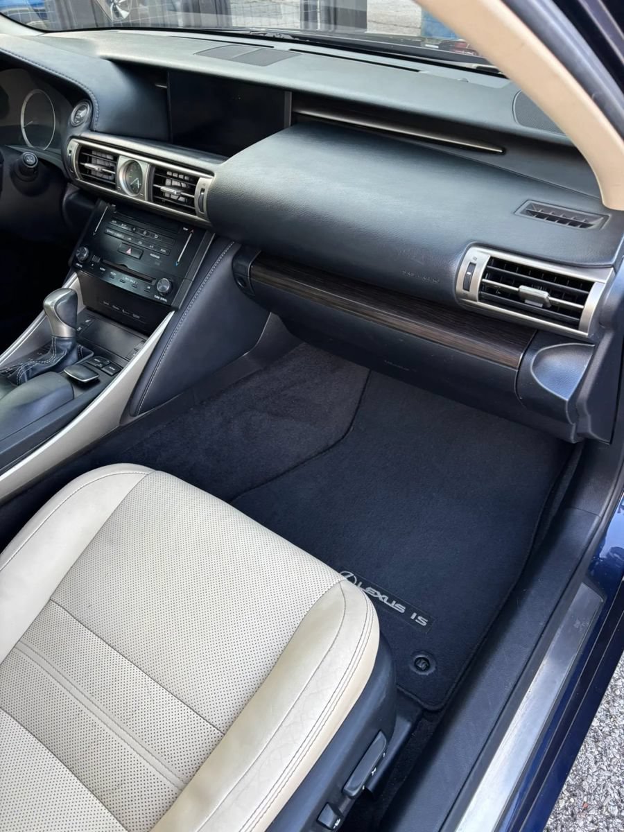 Used 2014 Lexus IS 250 w/ Luxury Package w/Brown Wood RWD image 18