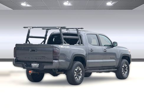 Used 2021 Toyota Tacoma TRD Off-Road w/ Technology Package AWD/4WD image 8