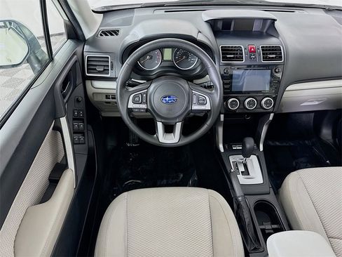 Used 2017 Subaru Forester 2.5i Premium w/ Popular Package #2A image 3