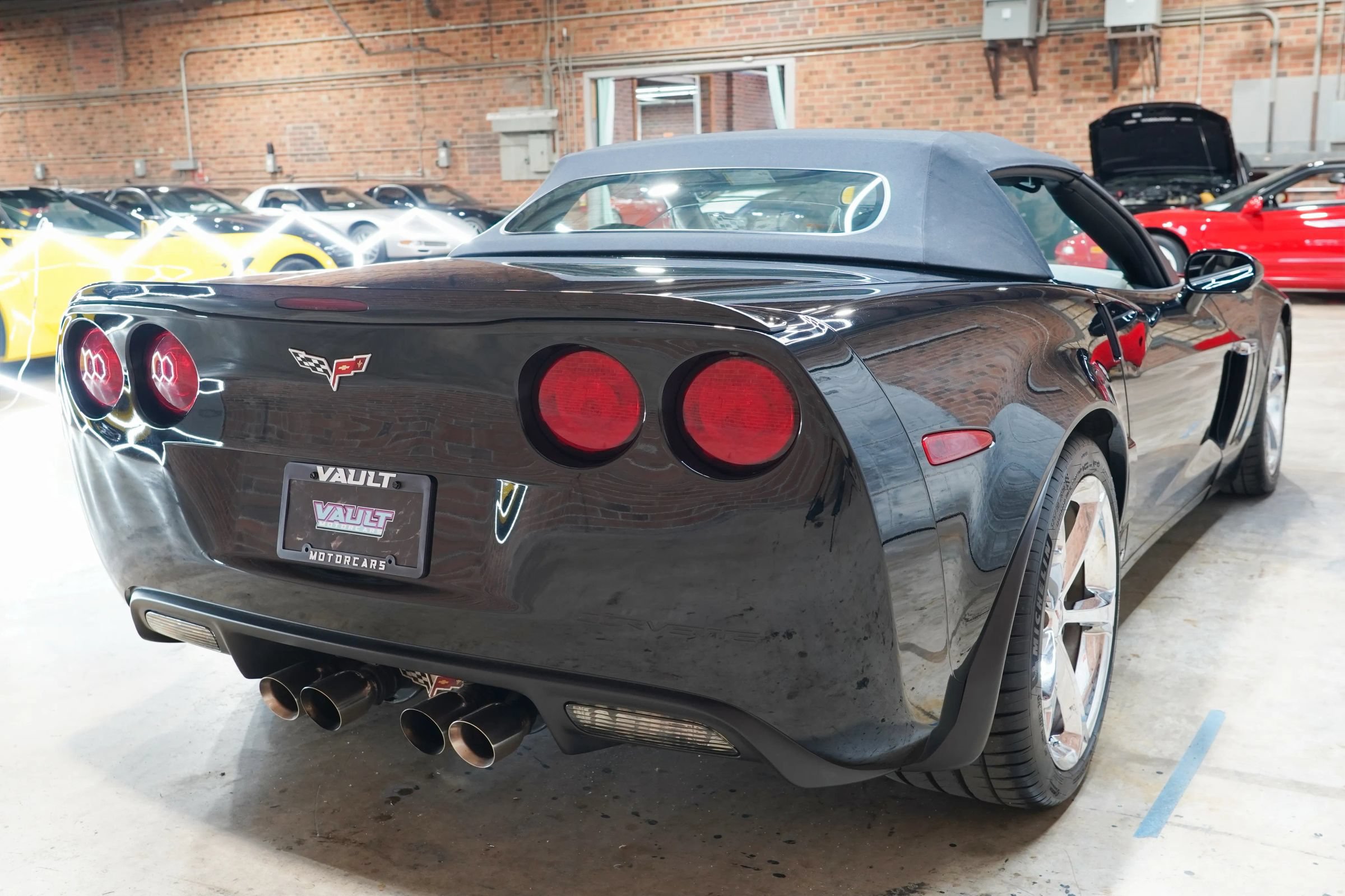 Used 2011 Chevrolet Corvette Grand Sport w/ Preferred Equipment Group RWD image 12