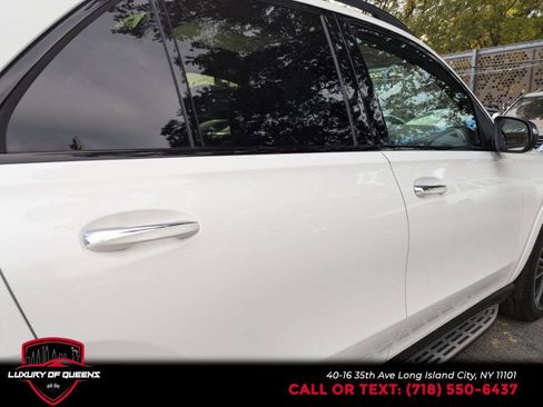 Used 2021 Mercedes-Benz GLE 350 w/ AMG Line Exterior image 5