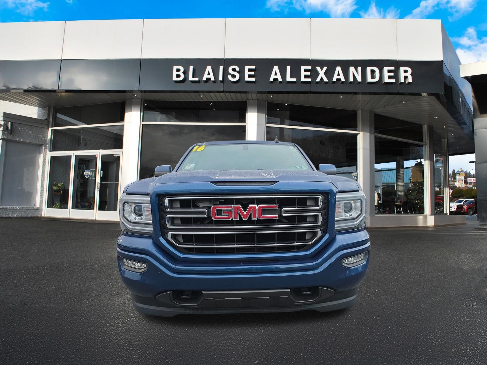 Used 2016 GMC Sierra 1500 4x4 Double Cab w/ Elevation Edition image 9