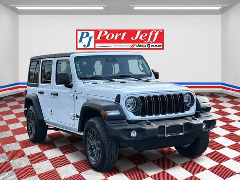 Used 2024 Jeep Wrangler Unlimited Sport AWD/4WD image 2
