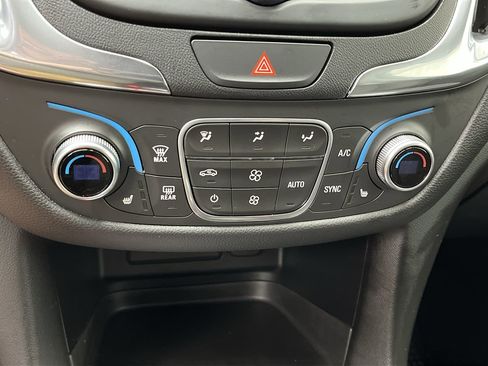 Used 2019 Chevrolet Equinox LT FWD image 19