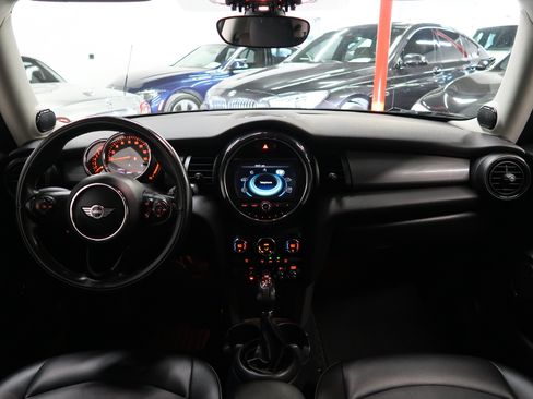 Used 2018 MINI Cooper 2-Door Hardtop FWD image 11