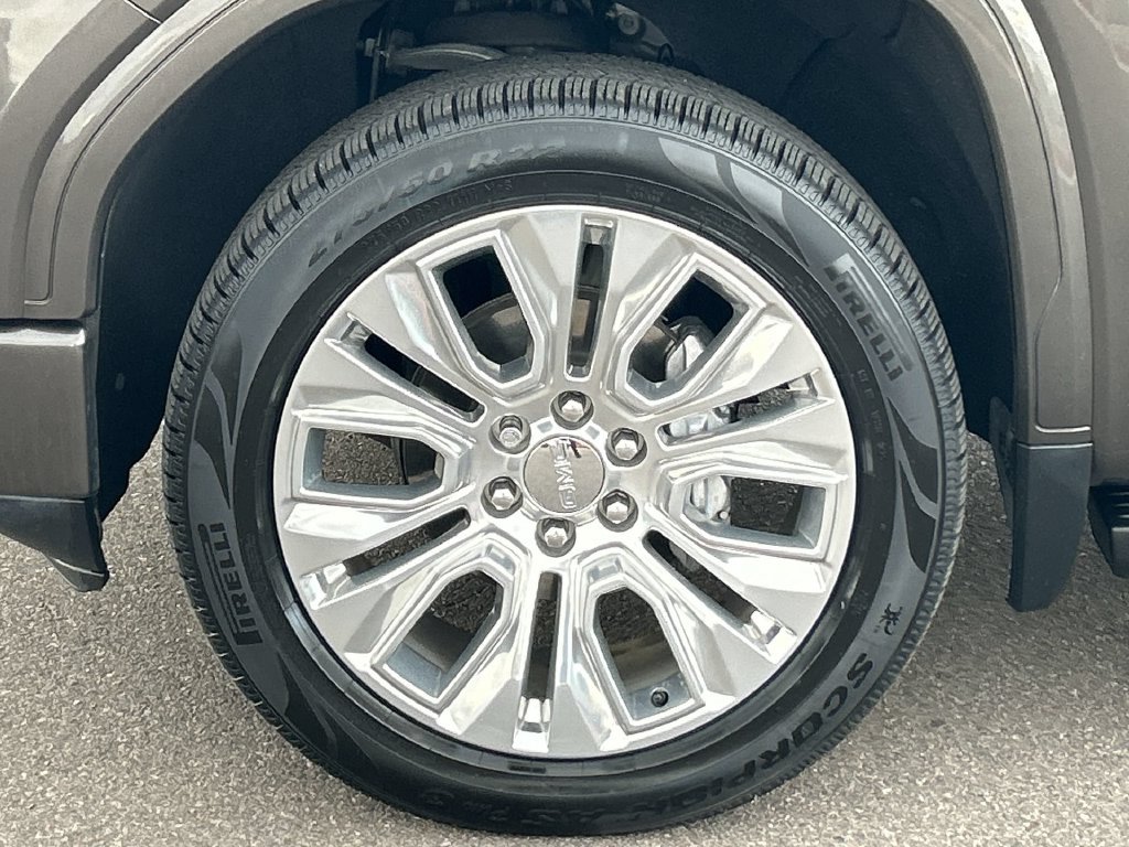 Used 2020 GMC Sierra 1500 Denali w/ Denali Ultimate Package AWD/4WD image 33