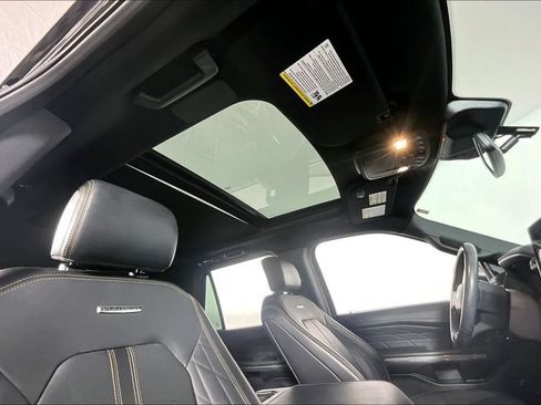 Used 2023 Ford Expedition Platinum AWD/4WD image 22