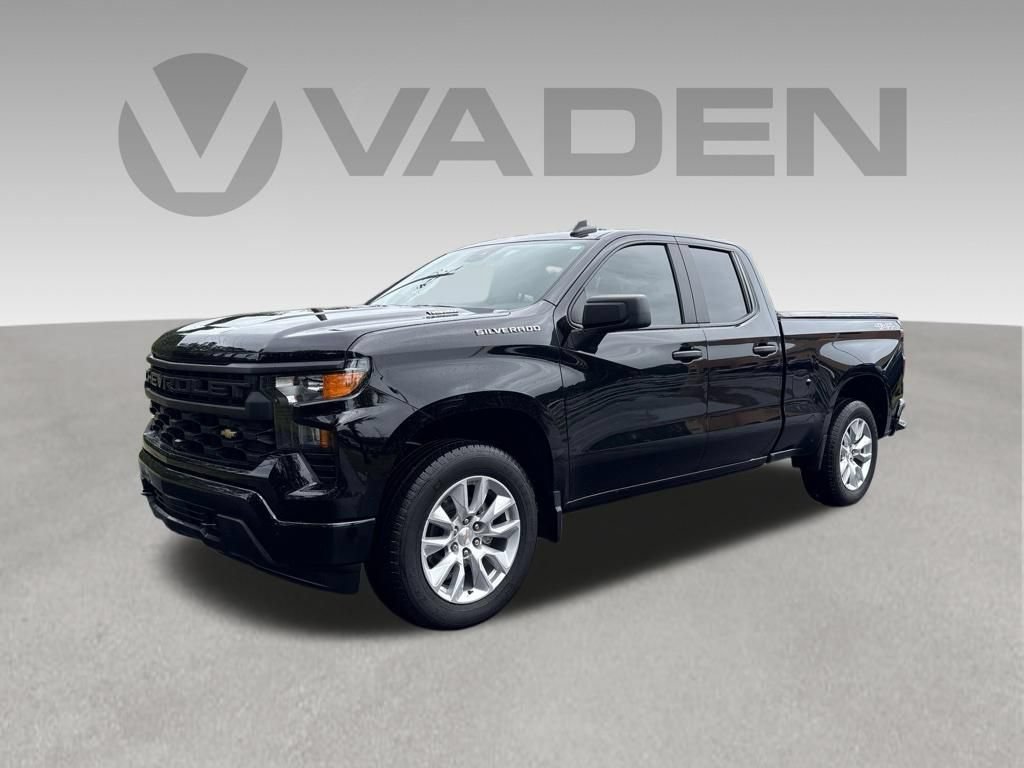 Used 2025 Chevrolet Silverado 1500 Custom AWD/4WD image 1