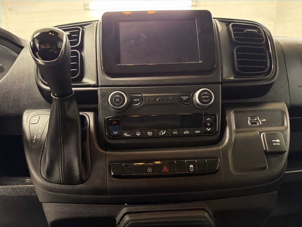Used 2025 RAM ProMaster 2500 w/ Convenience Group FWD image 23