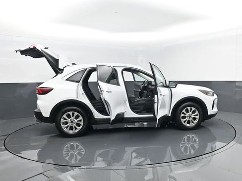 Used 2023 Ford Escape Active image 30