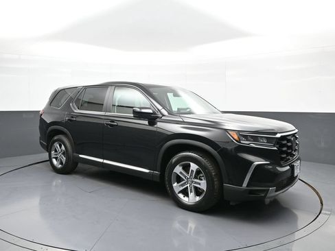 Certified 2023 Honda Pilot EX-L image 4