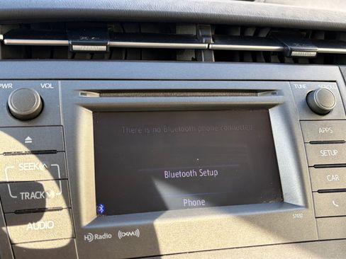 Used 2014 Toyota Prius Three FWD image 24