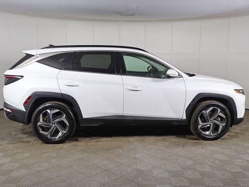 Used 2022 Hyundai Tucson Limited AWD/4WD image 19