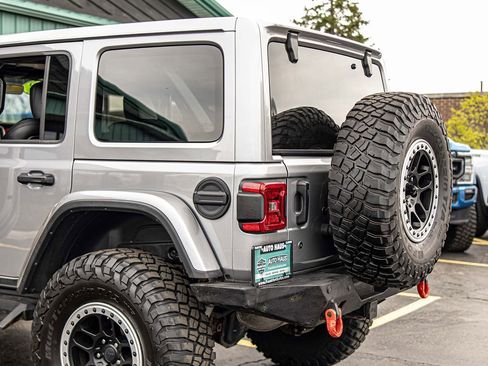 Used 2018 Jeep Wrangler Unlimited Rubicon AWD/4WD image 13