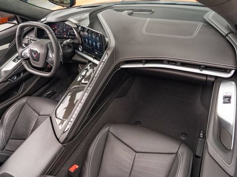 Used 2022 Chevrolet Corvette Stingray Premium Cpe w/ Z51 Performance Package RWD image 23