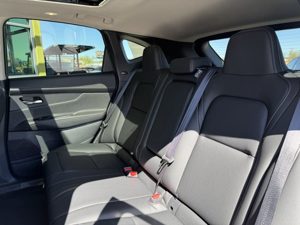 Used 2025 Nissan Murano SL AWD/4WD image 34