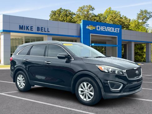 Used 2016 Kia Sorento FWD image 1