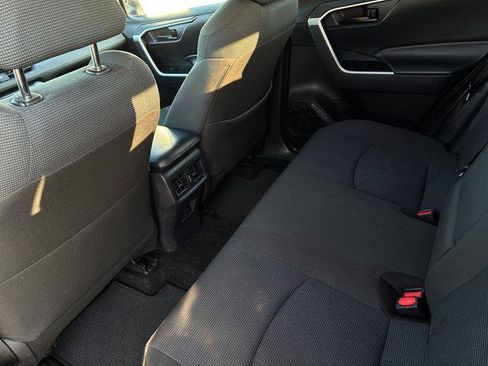 Certified 2025 Toyota RAV4 LE AWD/4WD image 10