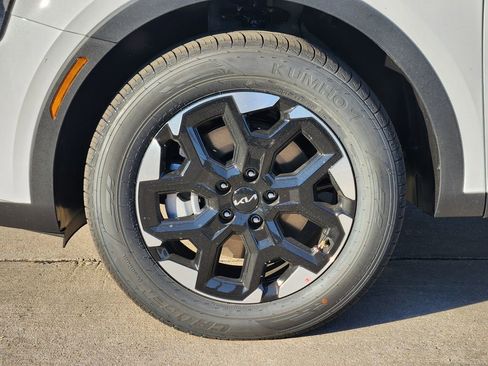 New 2026 Kia Sorento S image 7