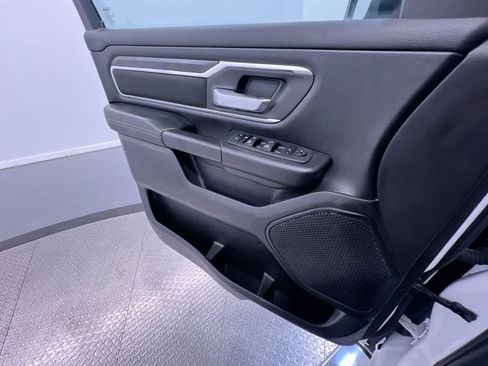 Used 2023 RAM 1500 Big Horn AWD/4WD image 32
