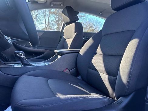 Used 2023 Chevrolet Malibu LT image 9