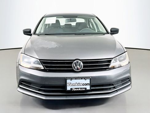 Used 2015 Volkswagen Jetta S image 2