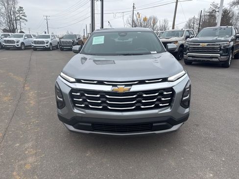 Used 2025 Chevrolet Equinox LT image 8