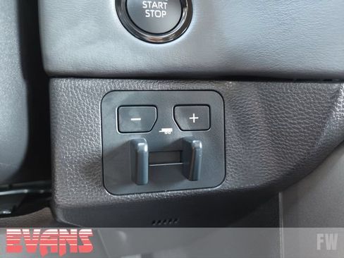 New 2026 Toyota Tundra Platinum AWD/4WD image 7