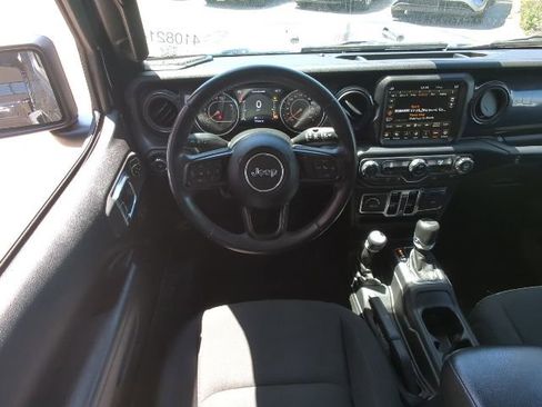 Certified 2022 Jeep Wrangler Unlimited Sport AWD/4WD image 8