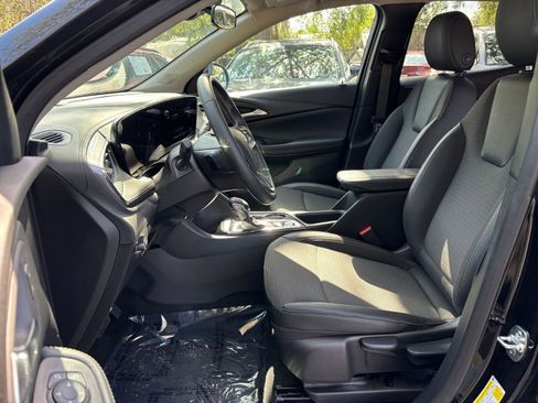 Used 2025 Buick Encore GX Preferred FWD image 46