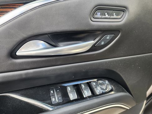 Used 2023 Cadillac Escalade ESV Premium Luxury w/ Performance Package image 26