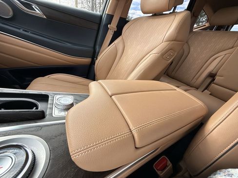 Used 2024 Genesis GV80 3.5T w/ Advanced Package image 27