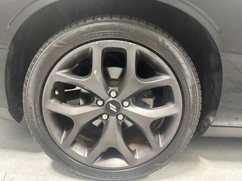 Used 2017 Dodge Challenger R/T RWD image 6