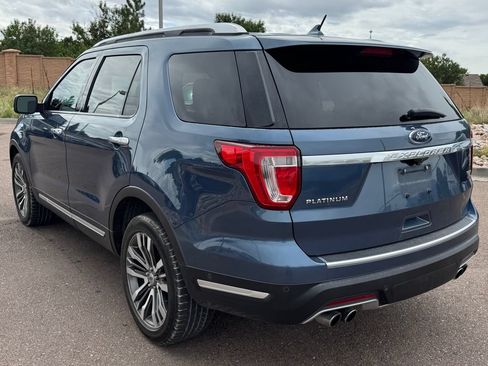 Used 2018 Ford Explorer Platinum AWD/4WD image 4
