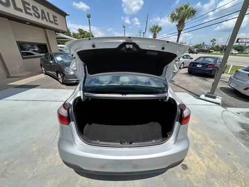Used 2016 Kia Forte LX FWD image 8