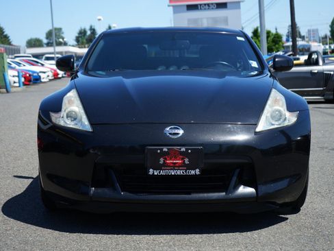 Used 2011 Nissan 370Z Touring w/ Sport Pkg RWD image 8