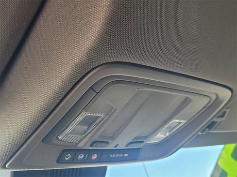 Used 2022 GMC Sierra 1500 Elevation image 30