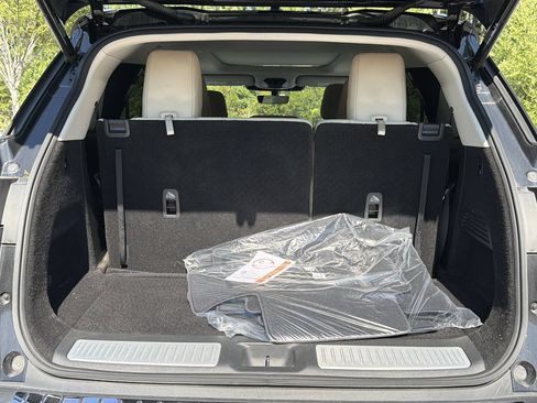 Used 2023 INFINITI QX60 Luxe w/ Cargo Package FWD image 24