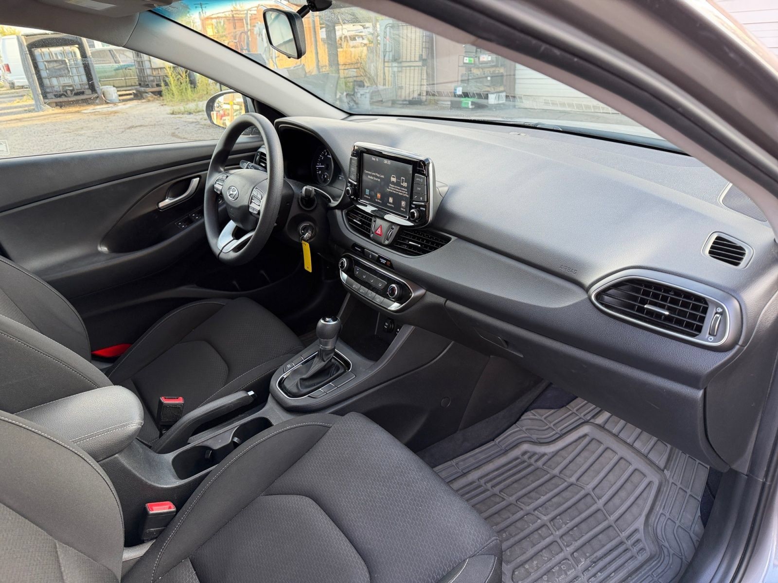 Used 2020 Hyundai Elantra GT FWD image 16