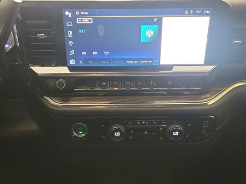 Used 2024 Chevrolet Silverado 1500 RST w/ Z71 Off-Road Package image 19